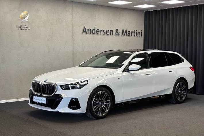 Hvid BMW i5 fra 2025