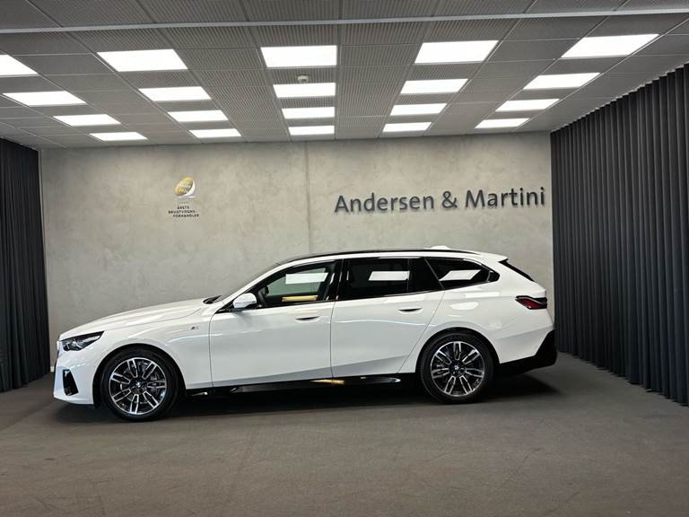 BMW i5 eDrive40 Touring EL M-Sport 340HK Stc Aut.