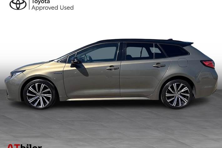Bronze Toyota Corolla fra 2021