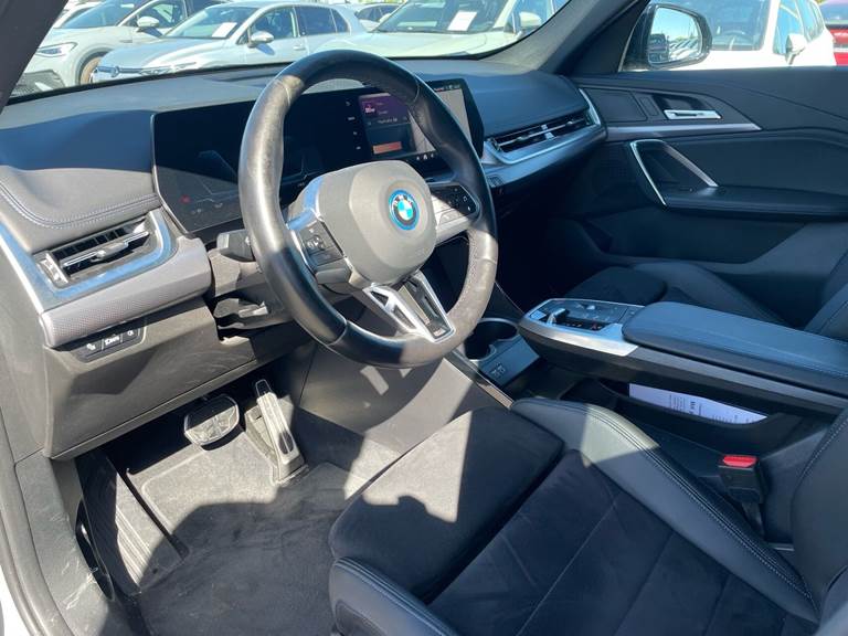 BMW iX1 eDrive20 EL M-Sport 204HK 5d Aut.