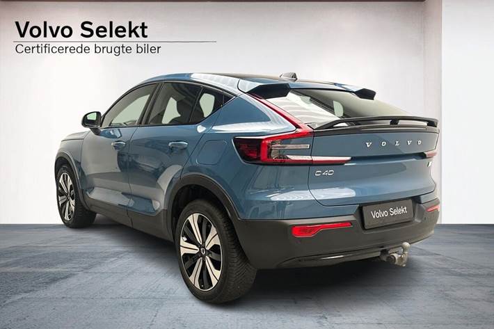 Blå Volvo C40 fra 2023