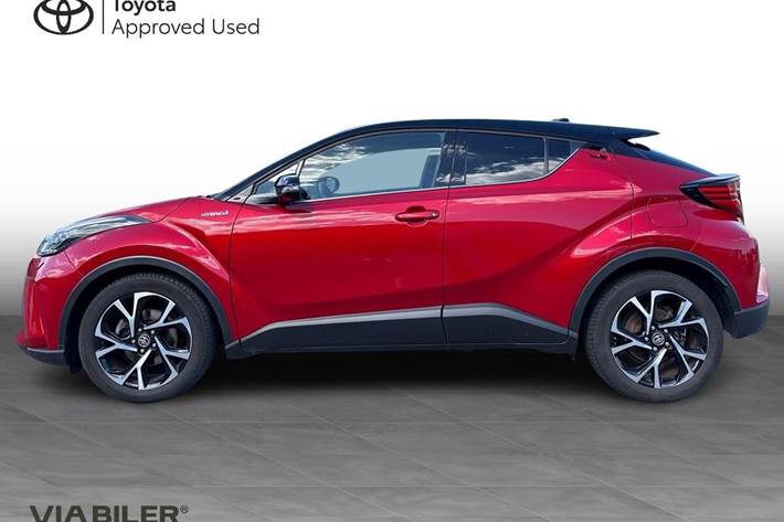 Rød Toyota C-HR fra 2021