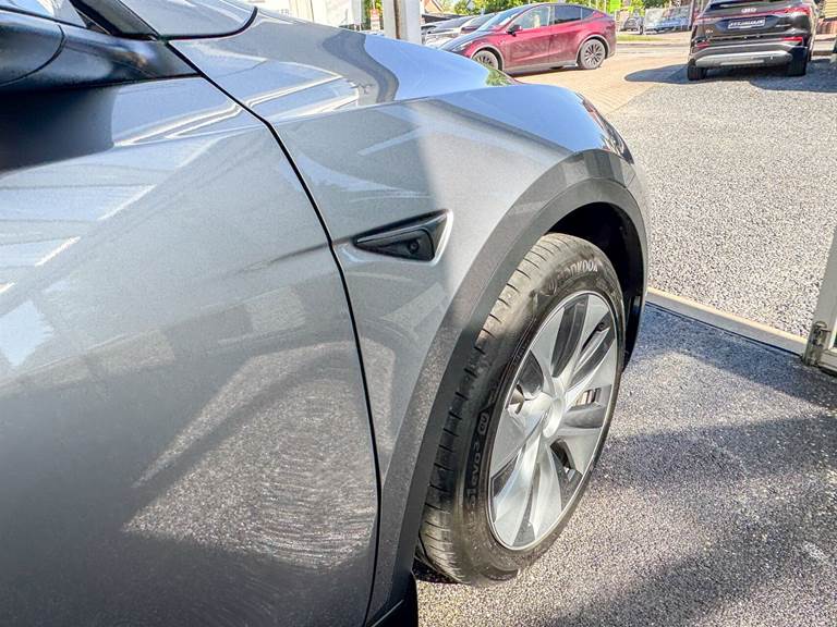 Tesla Model Y EL Long Range AWD 514HK 5d Aut.