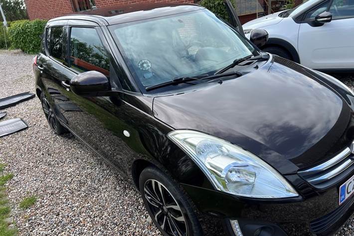undefined Suzuki Swift fra 2015
