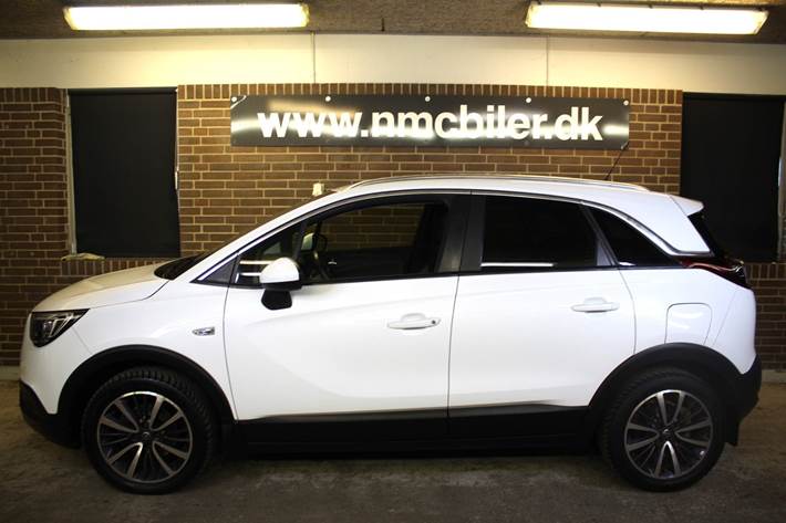 Hvid Opel Crossland X fra 2019