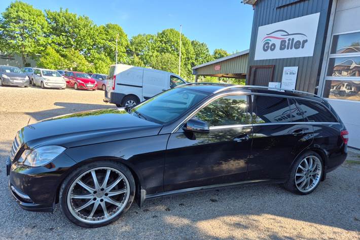 Grøn Mercedes E200 fra 2013