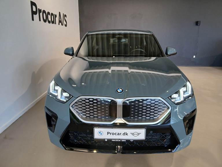 BMW iX2 eDrive20 M-Sport