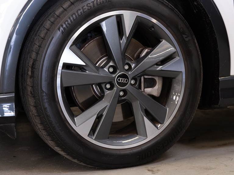 Audi Q4 e-tron 40 S-line