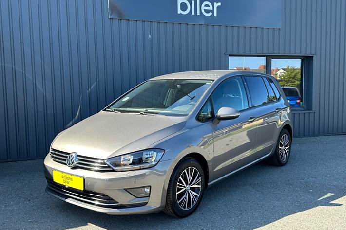 Grå VW Golf Sportsvan fra 2017