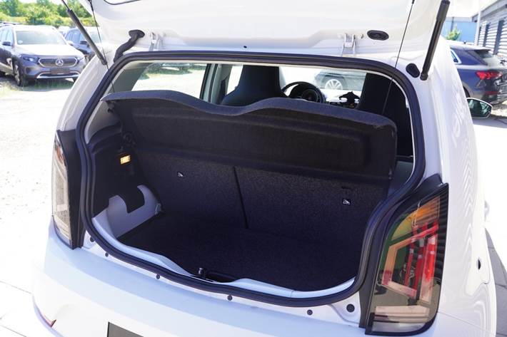Hvid VW UP! fra 2019
