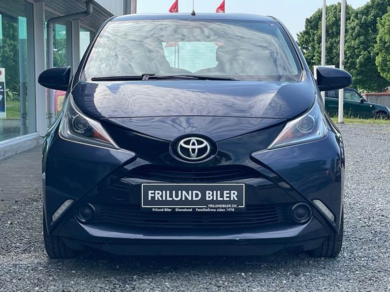 Toyota Aygo 1,0 VVT-i x-play x-touch
