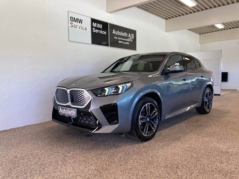 BMW iX2 xDrive30 M-Sport