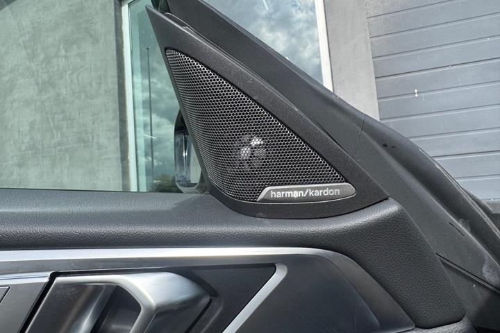 Sort BMW i4 fra 2022