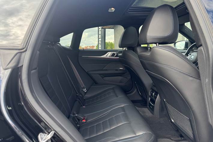 Sort BMW i4 fra 2022