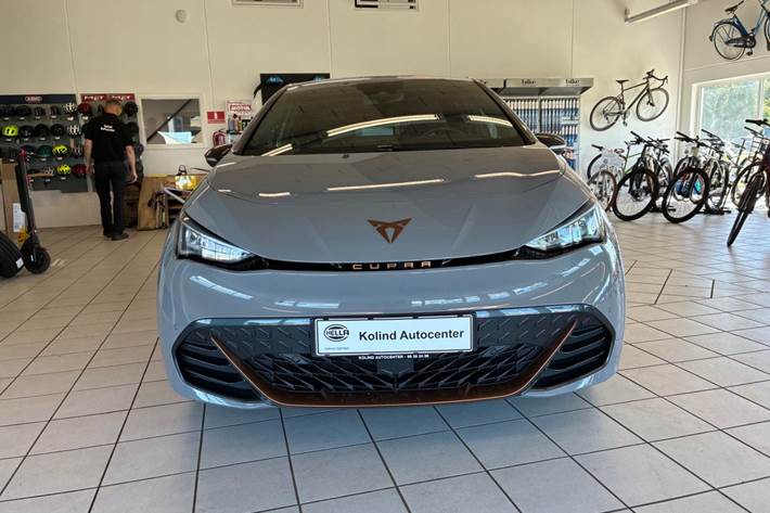 Grå Cupra Born fra 2023