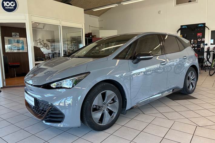 Grå Cupra Born fra 2023