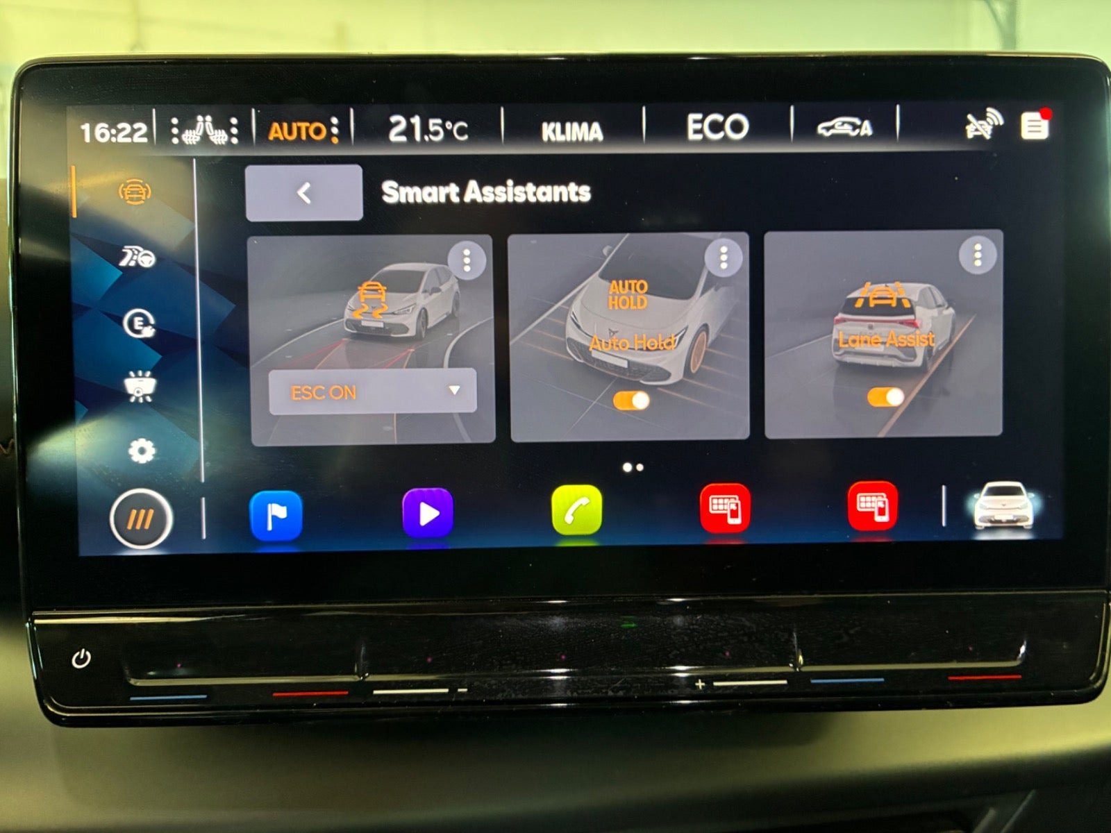 Grå Cupra Born fra 2023