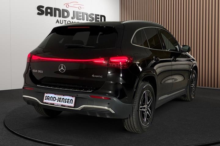 Sort Mercedes EQA350 fra 2024