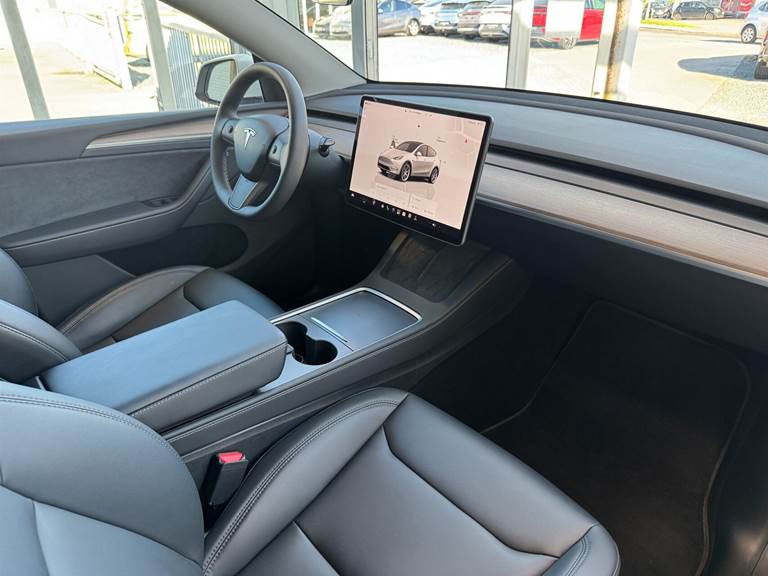 Tesla Model Y EL Long Range AWD 514HK 5d Aut.