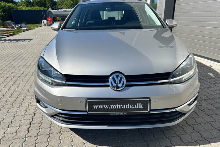 Sølv VW Golf VII fra 2018