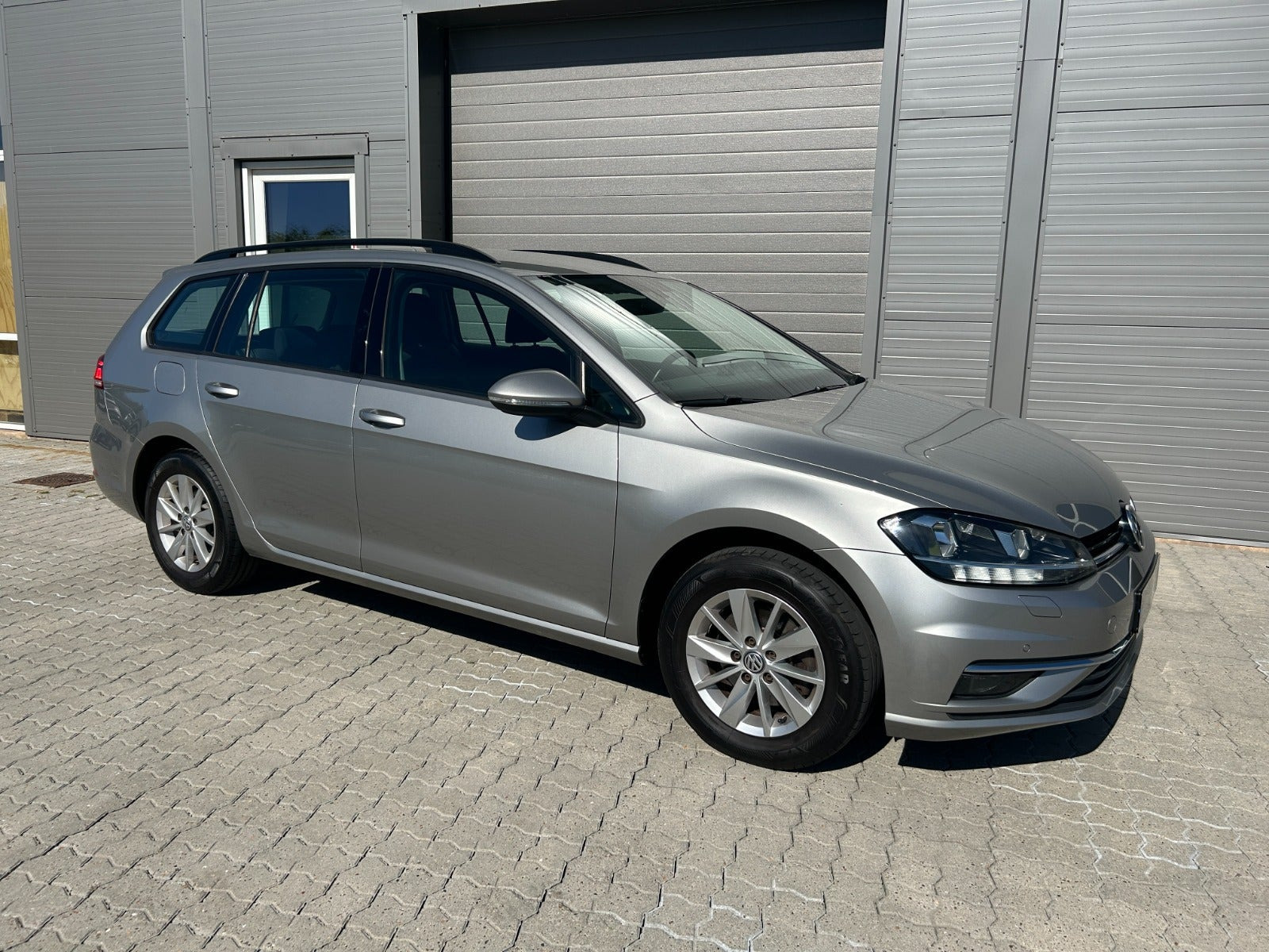 Sølv VW Golf VII fra 2018