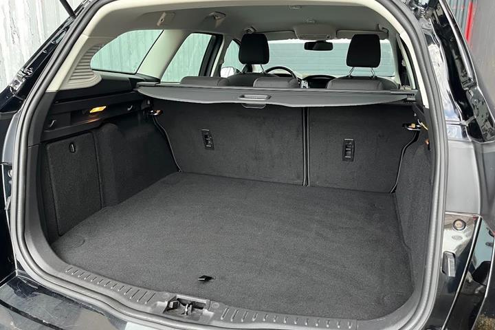 Sort Ford Focus fra 2017