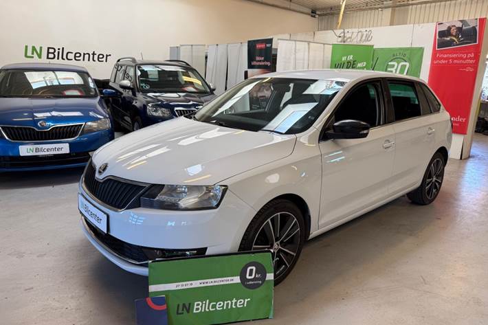 Hvid Skoda Rapid fra 2018