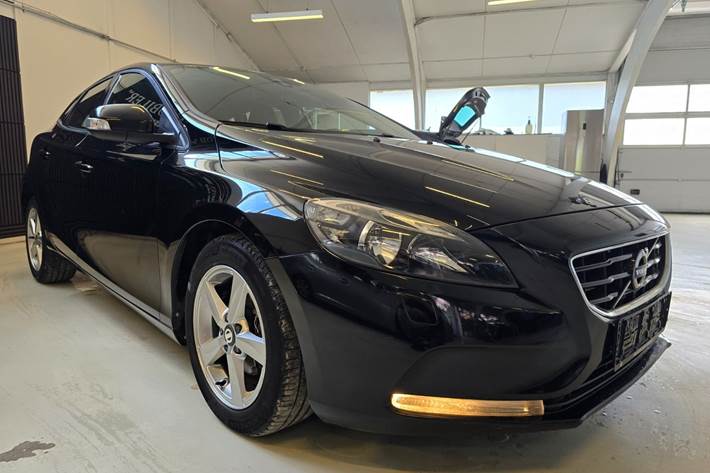 undefined Volvo V40 fra 2016