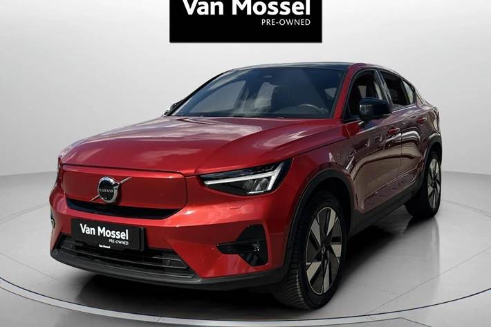 Rød Volvo C40 fra 2023