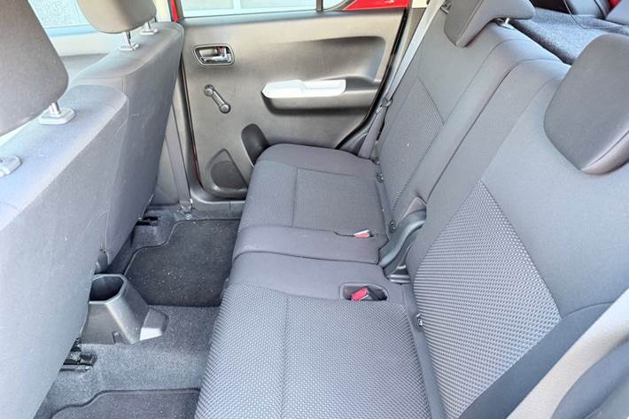 Rød Suzuki Ignis fra 2017