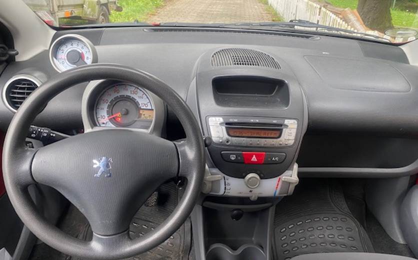 Peugeot 107 1,0 I 5D MAN.