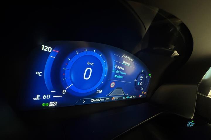 Grå Ford Kuga fra 2022