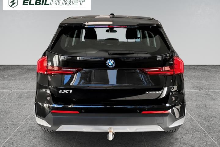 Sort BMW iX1 fra 2023