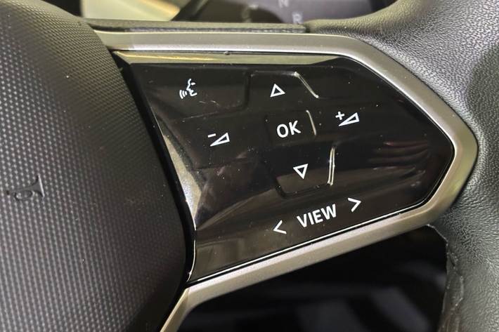 Grå VW ID.Buzz fra 2023