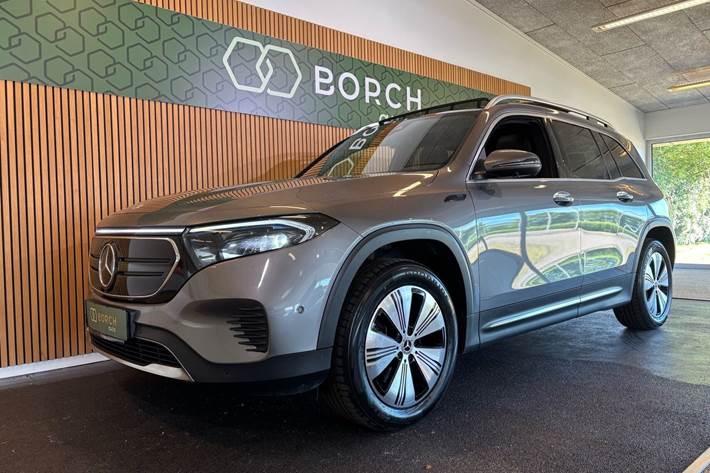 Grå Mercedes EQB250 fra 2022