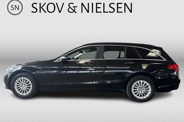 Sort Mercedes C220 d fra 2016