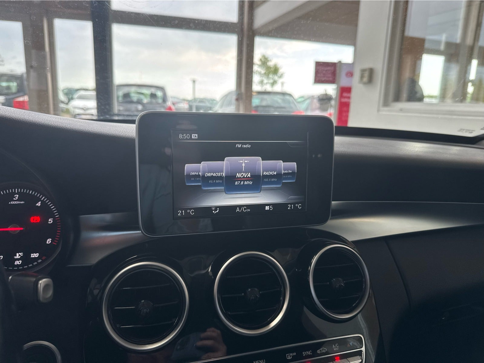 Sort Mercedes C220 d fra 2016