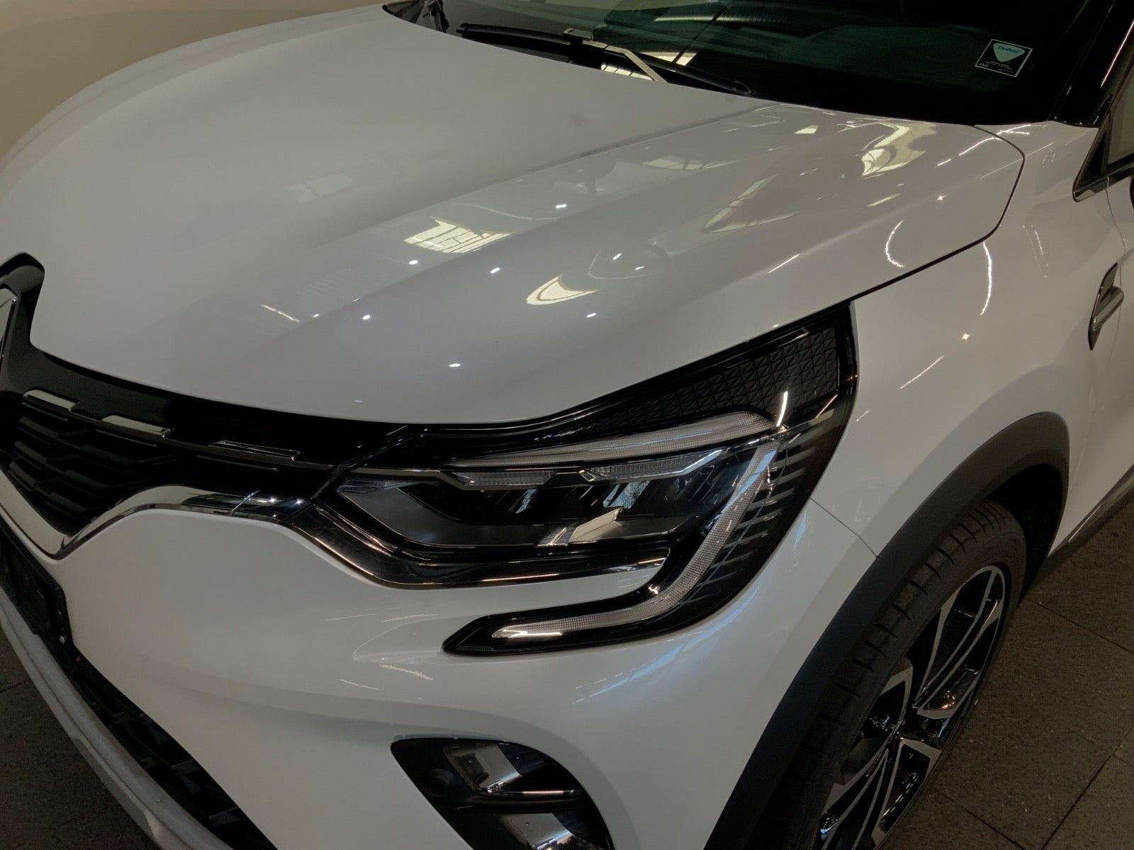 Hvid Renault Captur fra 2020
