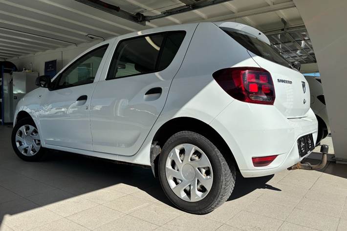 Hvid Dacia Sandero fra 2017