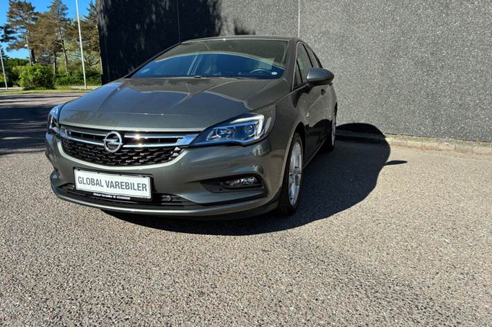 undefined Opel Astra fra 2018