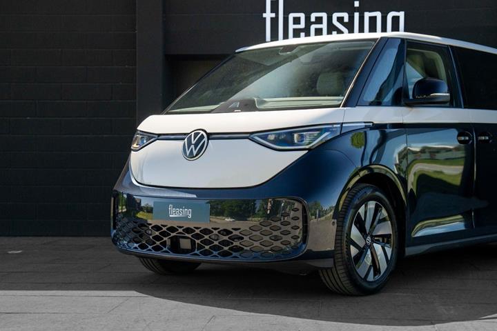 Blå VW ID.Buzz fra 2026