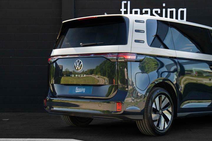 Blå VW ID.Buzz fra 2026