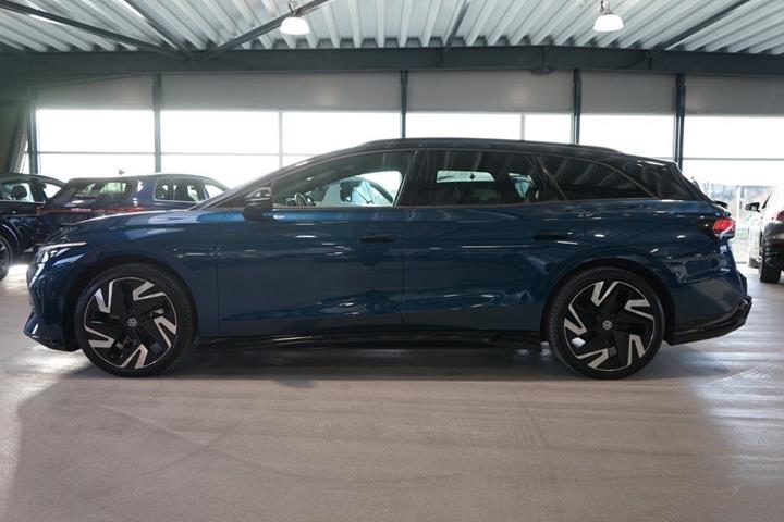 Blå VW ID.7 fra 2025