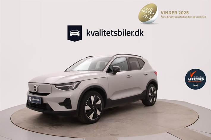 Sølv Volvo XC40 fra 2023