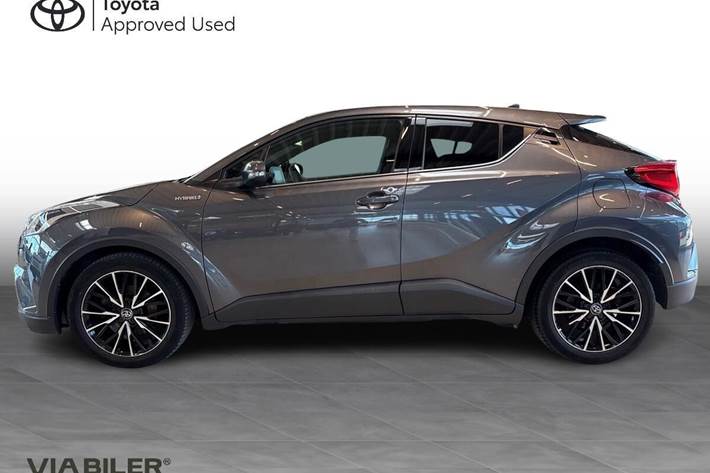 Grå Toyota C-HR fra 2018