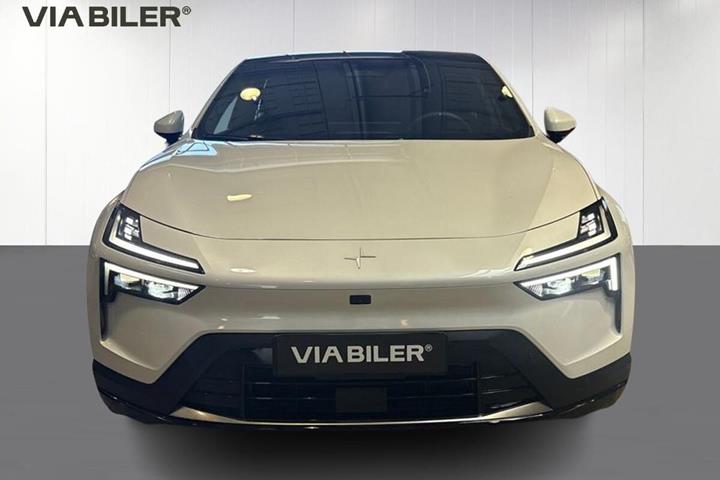Hvid Polestar 4 fra 2026
