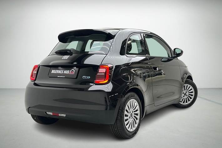 Sort Fiat 500e fra 2023
