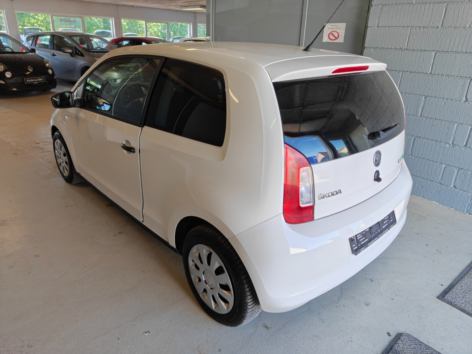 Gul Skoda Citigo fra 2012