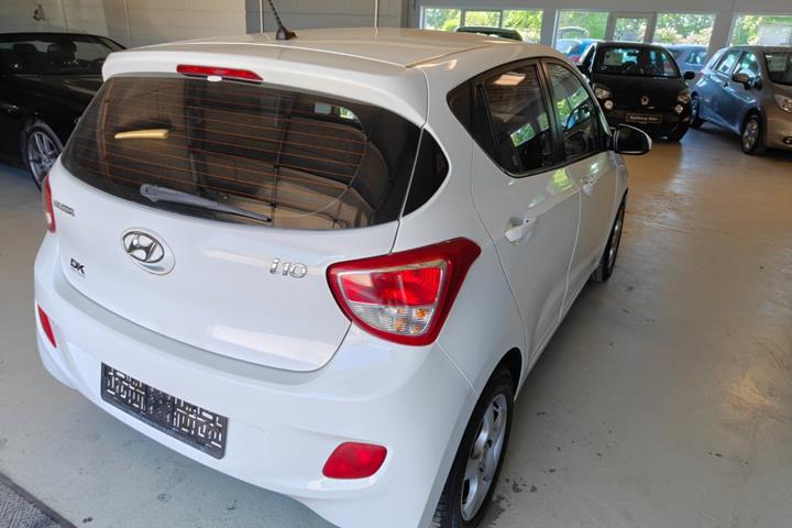 Gul Hyundai i10 fra 2014
