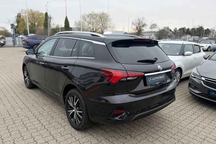 Sort MG MG5 fra 2022